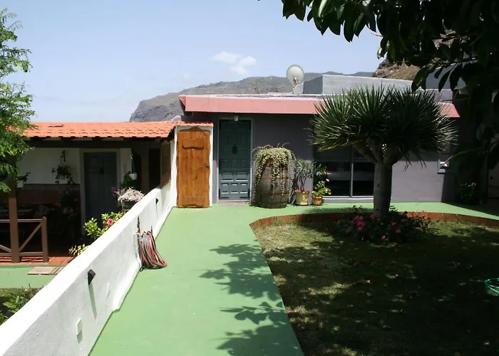 Finca-las Mariposas 2 *